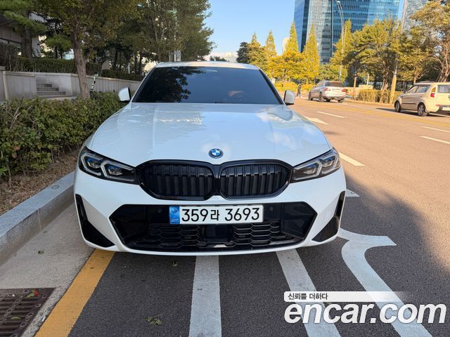 BMW 3-Series 330e M Sport — пробег 39 124 км — фото 1 из 5
