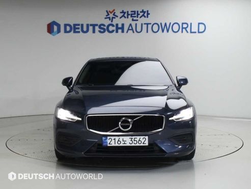 Volvo S60 B5 Momentum — пробег 63 780 км — фото 3 из 5