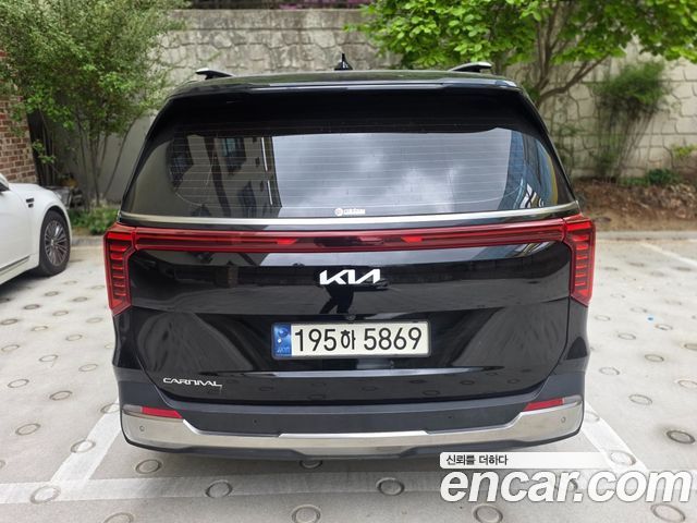 Kia Carnival Diesel 9-Seater Noblesse — пробег 59 000 км — фото 4 из 5