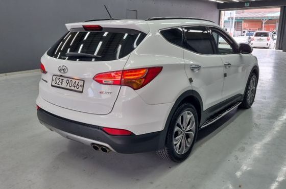 Hyundai Santafe Diesel(e-VGT) 2.0 2WD Premium — пробег 137 535 км — фото 2 из 5