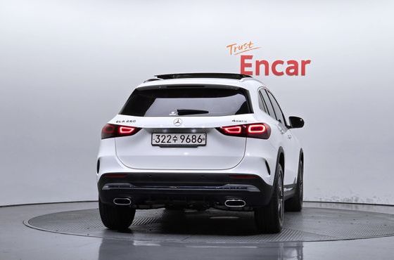 Mercedes-Benz GLA-Class GLA250 4MATIC — пробег 39 763 км — фото 4 из 5