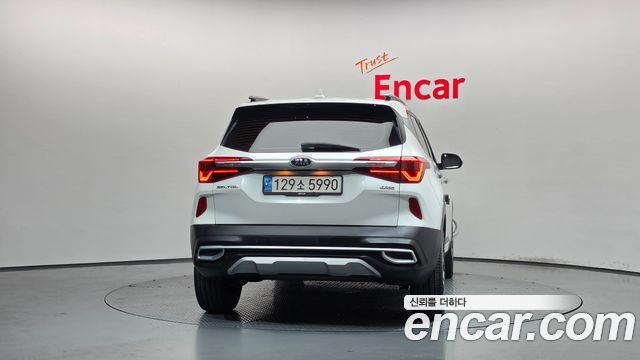 Kia Seltos из Кореи Encar