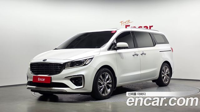 Kia Carnival 9-Seater Noblesse Special — пробег 110 700 км — фото 1 из 5