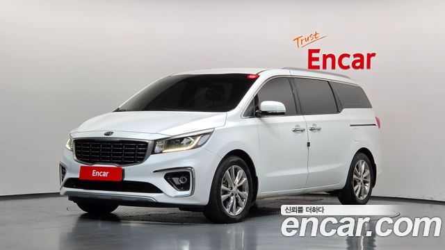Kia Carnival 9-Seater Prstige — пробег 49 703 км — фото 1 из 5