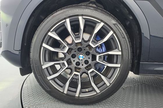 BMW X6 xDrive40i M Sport — пробег 6 546 км — фото 5 из 5