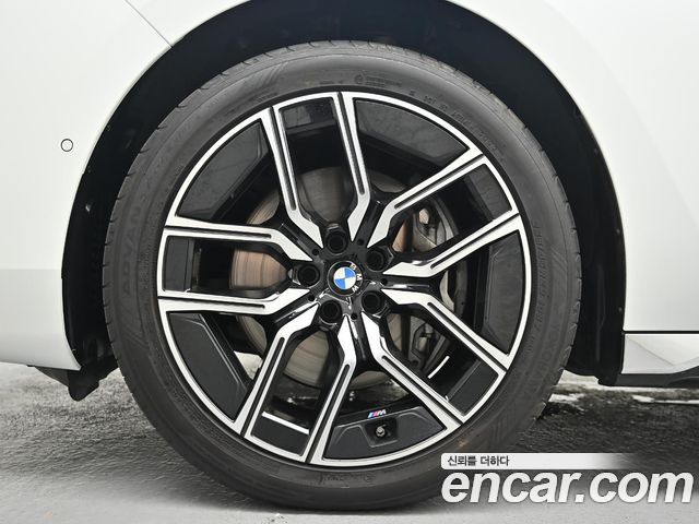 BMW 7-Series 740i xDrive M Sport — пробег 5 874 км — фото 5 из 5