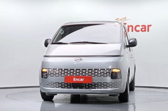 Hyundai Staria Cargo 3-Seater Smart — пробег 28 183 км — фото 3 из 5