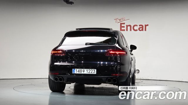 Porsche Macan из Кореи Encar