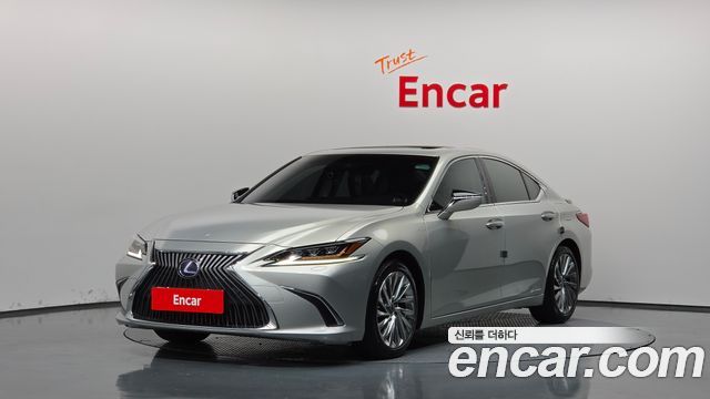 Lexus ES Executive — пробег 7 153 км — фото 1 из 5