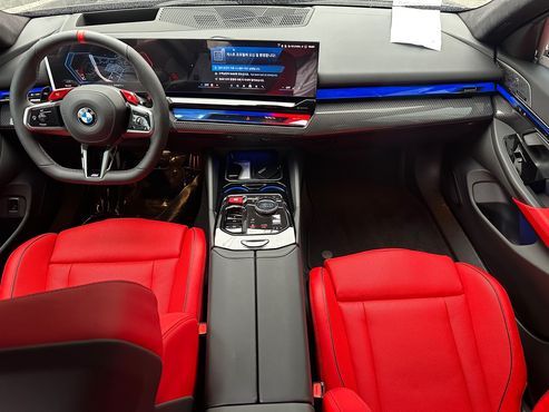 BMW M5 M5 Sedan — пробег 954 км — фото 4 из 5