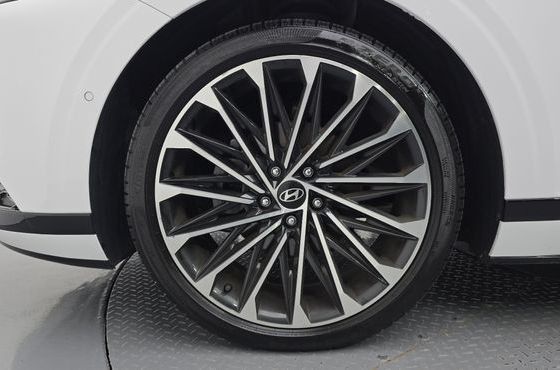 Hyundai Grandeur Calligraphy — пробег 18 952 км — фото 5 из 5
