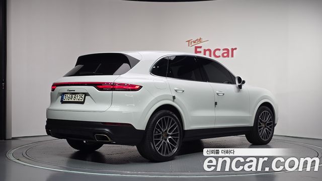 Porsche Cayenne 3.0 — пробег 72 722 км — фото 2 из 5