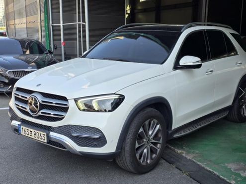Mercedes-Benz GLE-Class GLE300d 4MATIC — пробег 93 472 км — фото 2 из 5