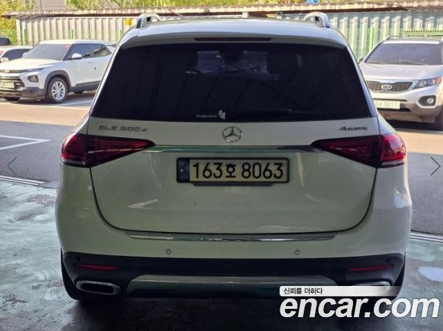 Mercedes-Benz GLE-Class GLE300d 4MATIC — пробег 93 472 км — фото 3 из 5