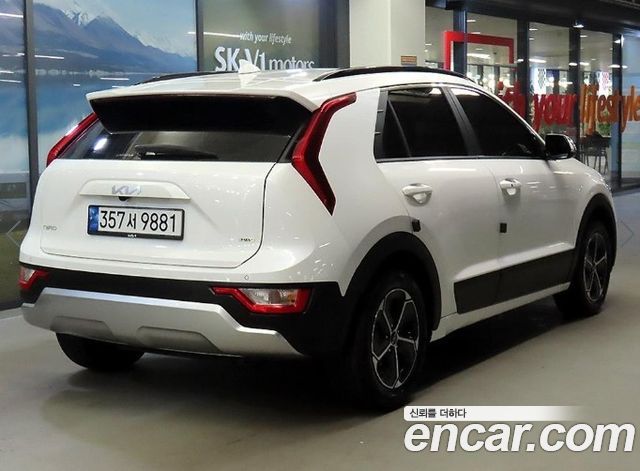 Kia Niro Prestige — пробег 45 341 км — фото 4 из 5