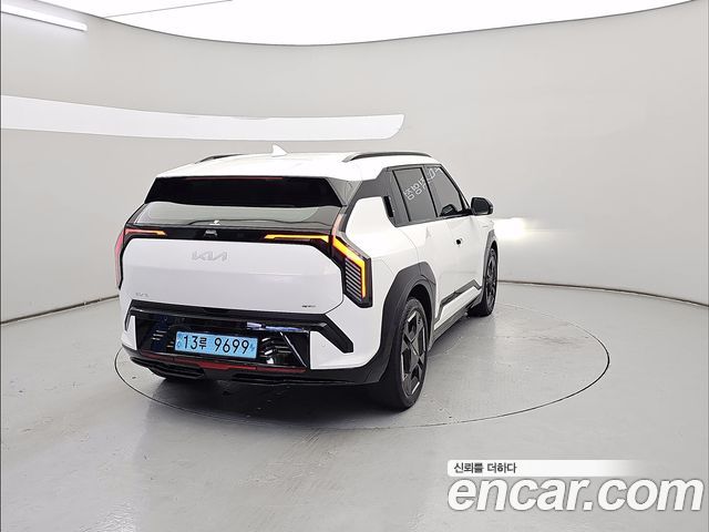 Kia EV3 из Кореи Encar