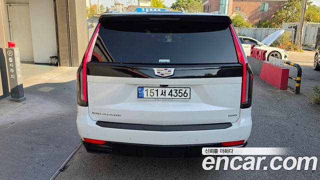 Cadillac Escalade 6.2 ESV ESV Sports Platinum — пробег 41 705 км — фото 4 из 5