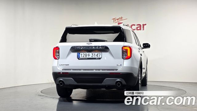 Ford Explorer 2.3 LimIted 4WD — пробег 59 372 км — фото 4 из 5