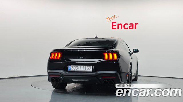 Ford Mustang 2.3 EcoBoost Premium Coupe — пробег 21 009 км — фото 4 из 5
