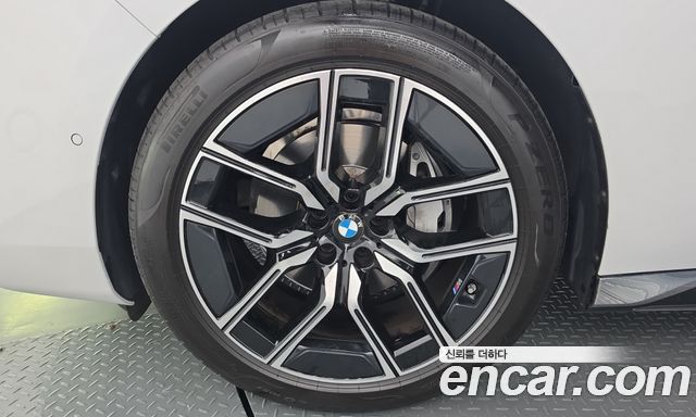 BMW 7-Series 740d xDrive M Sport — пробег 11 050 км — фото 5 из 5