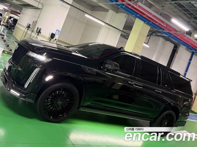 Cadillac Escalade 6.2 ESV ESV Sports Platinum — пробег 33 500 км — фото 3 из 5