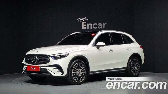 Mercedes-Benz GLC-Class GLC300 4MATIC AMG Line — пробег 53 666 км — фото 1 из 5