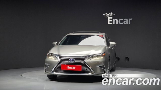 Lexus ES Supreme XV60 — пробег 122 436 км — фото 3 из 5