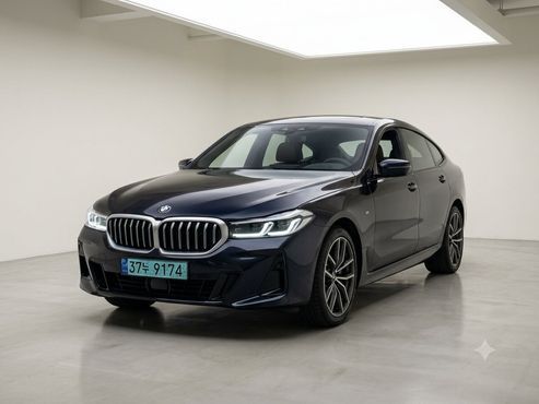 BMW i5 eDrive 40 M Sport — пробег 4 009 км — фото 1 из 5