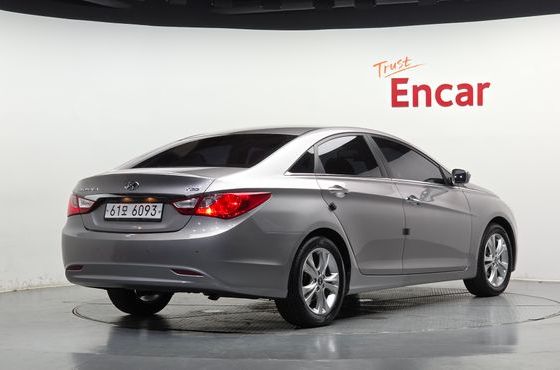 Hyundai Sonata Premier — пробег 46 460 км — фото 2 из 5