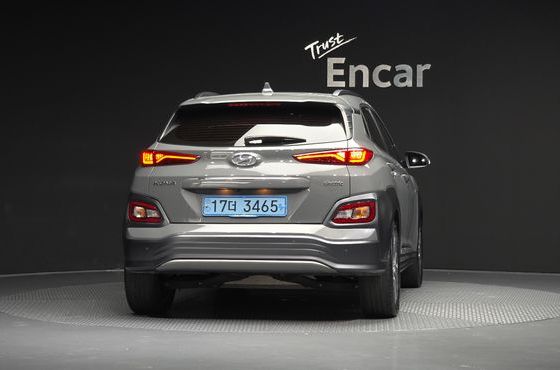 Hyundai Kona Premium — пробег 98 086 км — фото 4 из 5