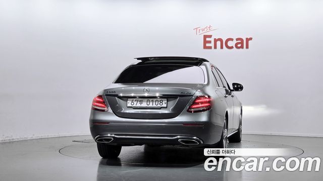 Mercedes-Benz E-Class E300 4MATIC Avnatgarde — пробег 60 264 км — фото 4 из 5