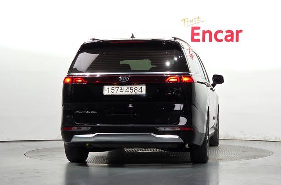 Kia Carnival Diesel 9-Seater Signature — пробег 184 453 км — фото 4 из 5