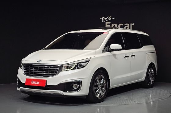 Kia Carnival Gasoline 9-seater Noblesse — пробег 132 485 км — фото 1 из 5