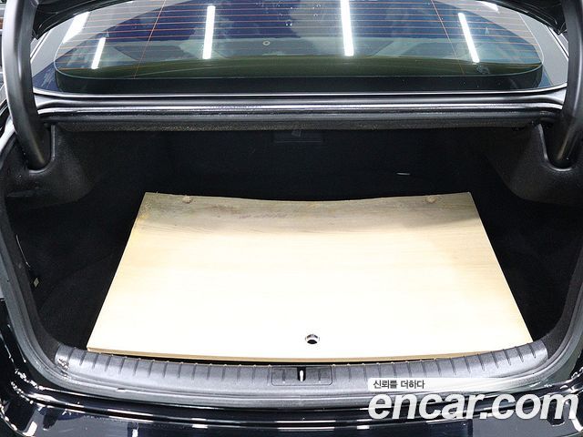 Hyundai Genesis из Кореи Encar