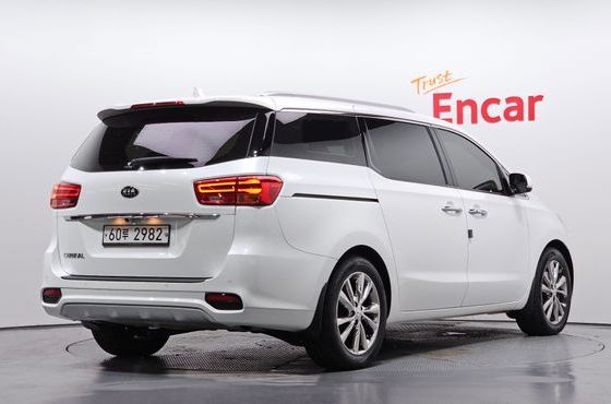 Kia Carnival 9-Seater Prstige — пробег 159 438 км — фото 2 из 5