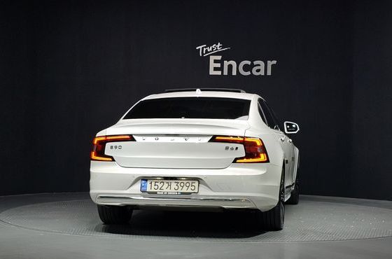 Volvo S90 B6 AWD Inscription — пробег 32 606 км — фото 4 из 5
