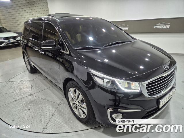 Kia Carnival 7-seater Limousine VIP — пробег 93 138 км — фото 2 из 5