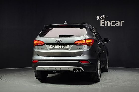 Hyundai Santafe Diesel(e-VGT) 2.0 2WD Exclusive — пробег 142 538 км — фото 4 из 5