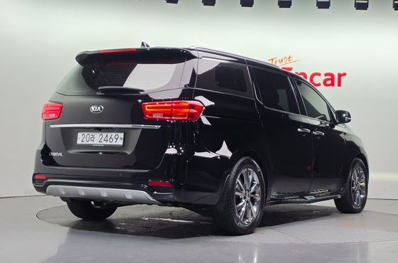 Kia Carnival 9-Seater Prstige — пробег 128 166 км — фото 2 из 5