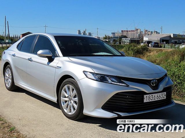 Toyota Camry 2.5 LE Hybrid — пробег 30 432 км — фото 1 из 5
