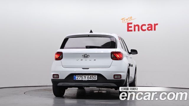 Hyundai Venue из Кореи Encar