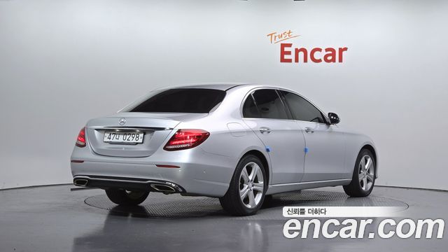 Mercedes-Benz E-Class из Кореи Encar