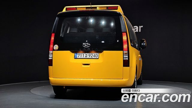 Hyundai Staria из Кореи Encar