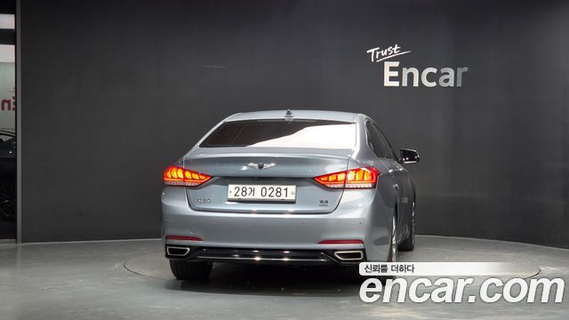 Hyundai Genesis из Кореи Encar