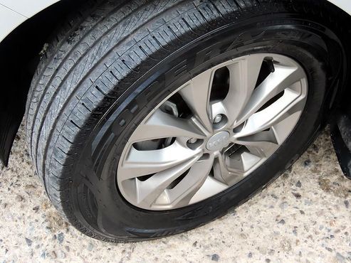 Kia Carnival 11-Seater Deluxe — пробег 82 800 км — фото 5 из 5