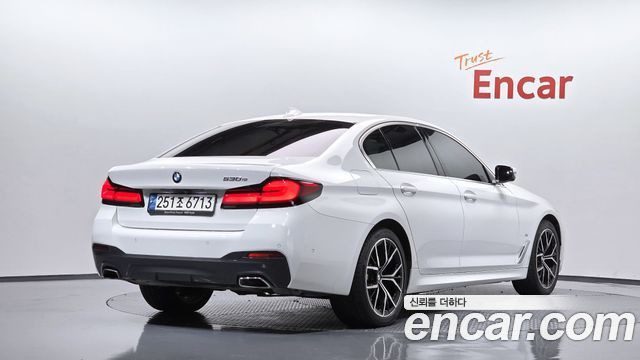 BMW 5-Series 530e M Sport — пробег 74 863 км — фото 2 из 5