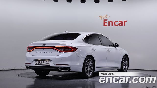 Hyundai Grandeur из Кореи Encar