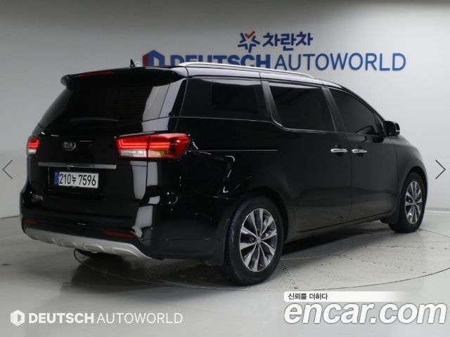 Kia Carnival 9-seater Luxury — пробег 157 396 км — фото 2 из 5