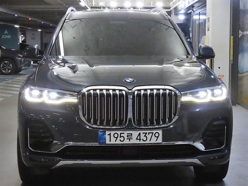 BMW X7 xDrive 40d Design Pure Excellence 7-Seater — пробег 105 060 км — фото 3 из 5