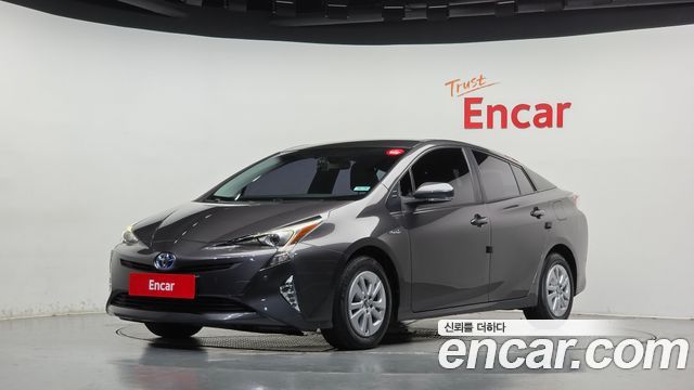 Toyota Prius из Кореи Encar